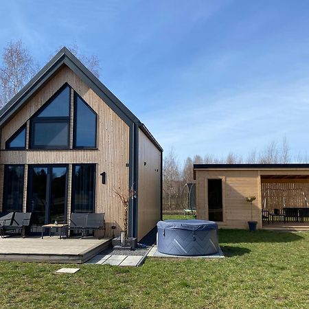 Mazurska Stodola Na Polwyspie Pilchowskim Pilchy Exteriér fotografie